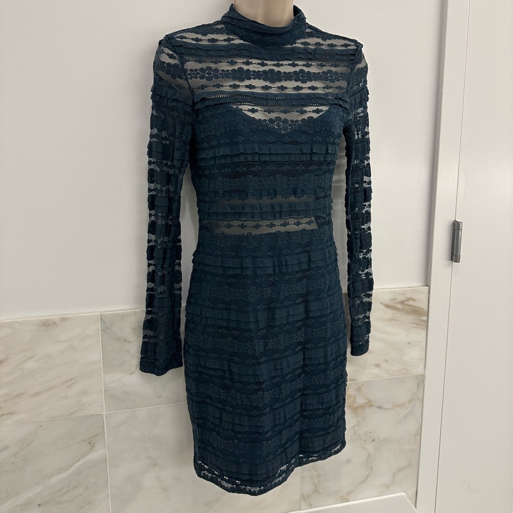 LUSH Forest Green Lace Long Sleeve Bodycon Dress